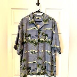 Tommy Bahama Button Down Shirt. XL.